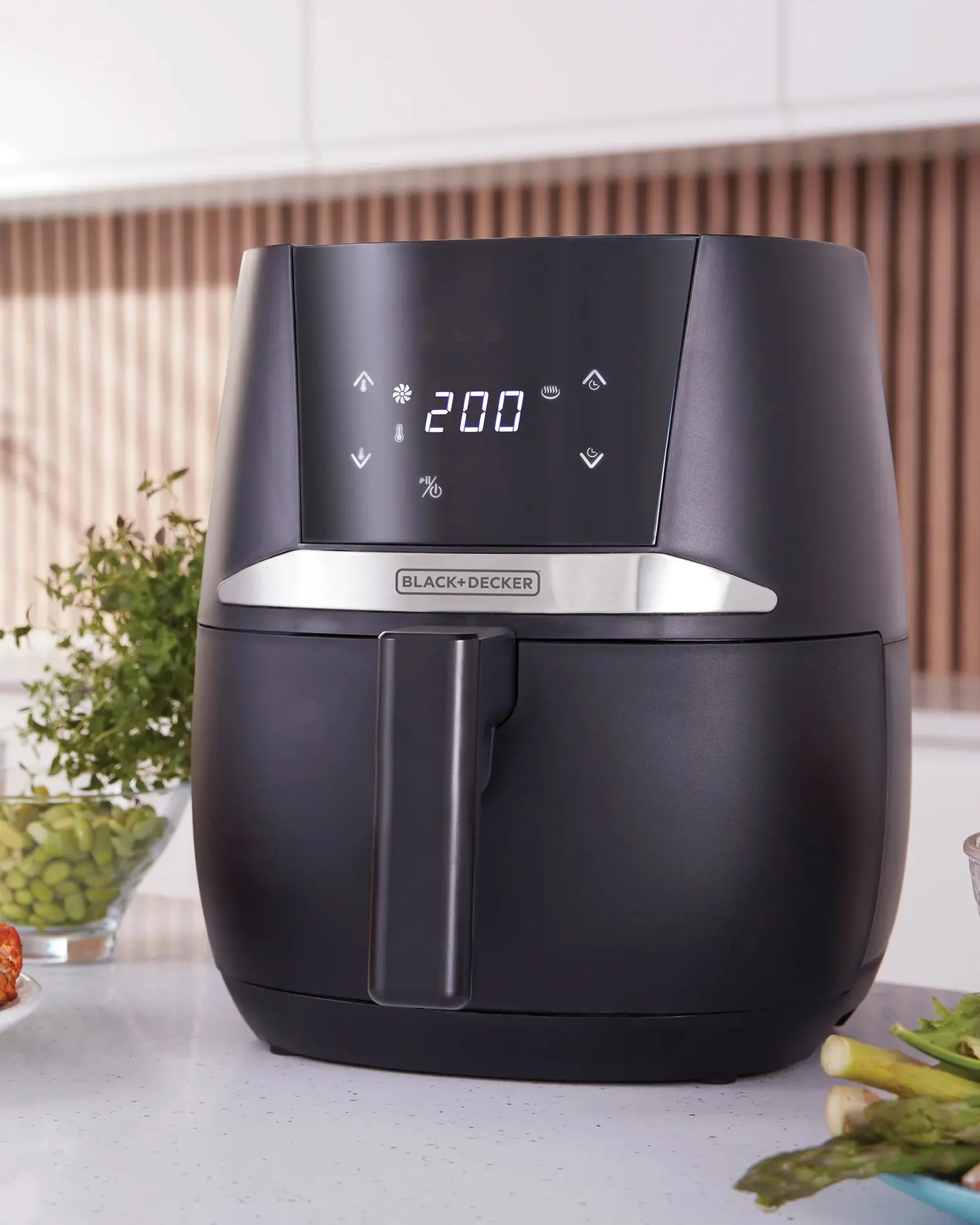 Black and Decker air fryer - new